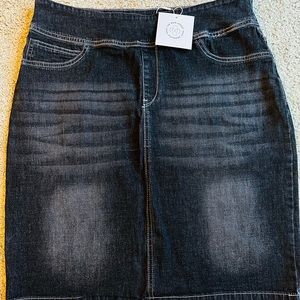 Main Street Exchange knee length skirt. Brand new. Never worn.